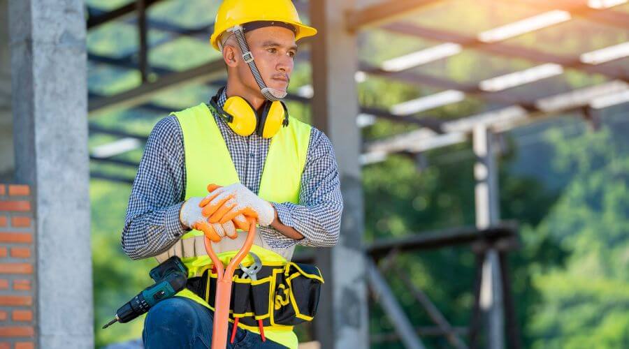 Professional gutter cleaning in Lakeside, NE